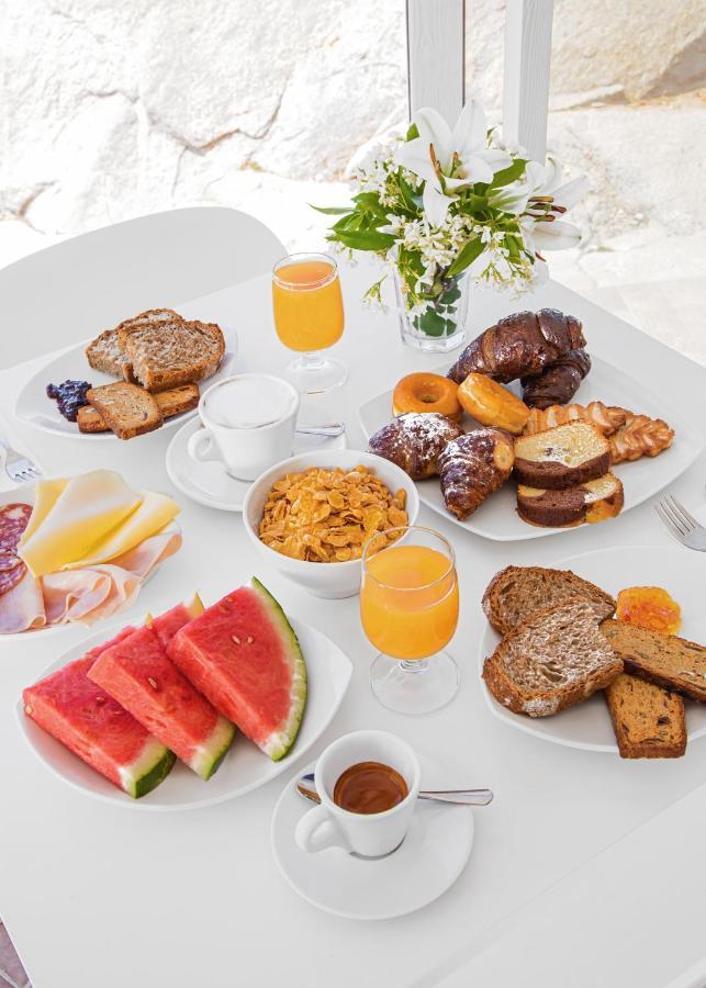 Il Gabbiano Hotel La Maddalena  Ngoại thất bức ảnh