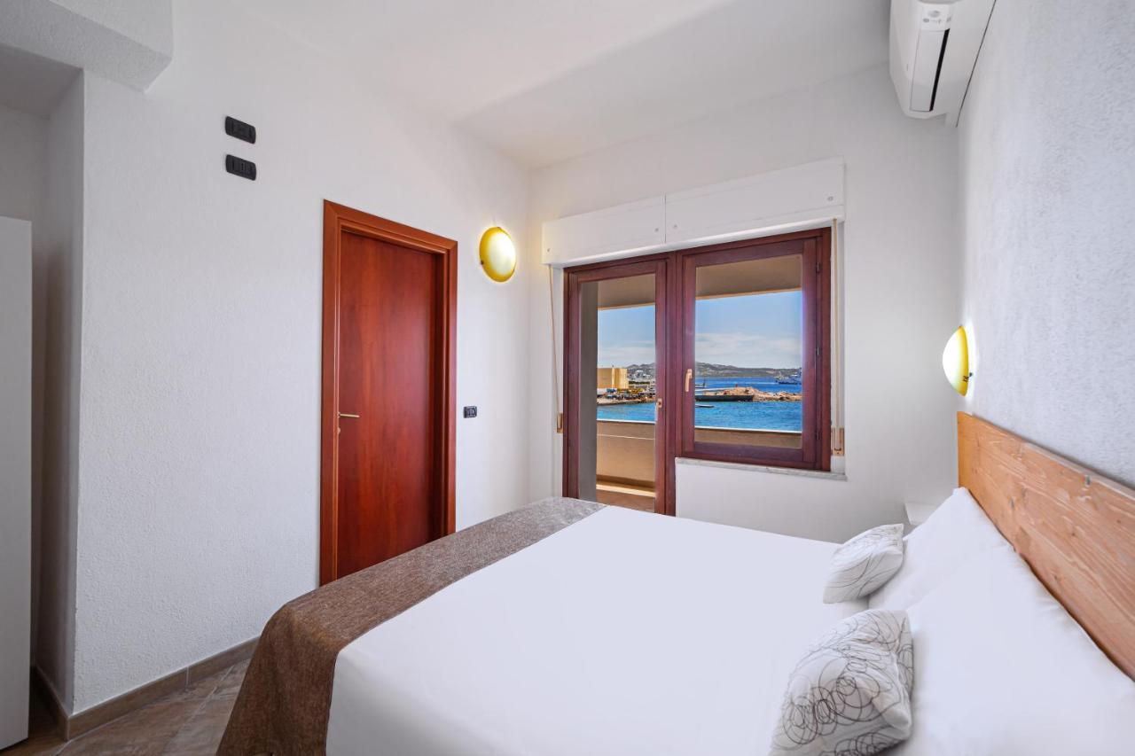 Il Gabbiano Hotel La Maddalena  Ngoại thất bức ảnh