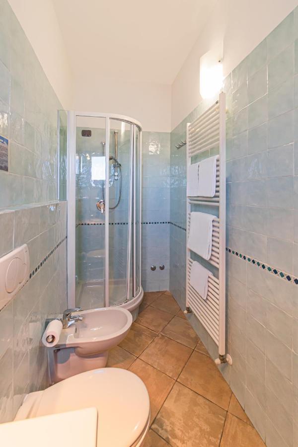 Il Gabbiano Hotel La Maddalena  Ngoại thất bức ảnh