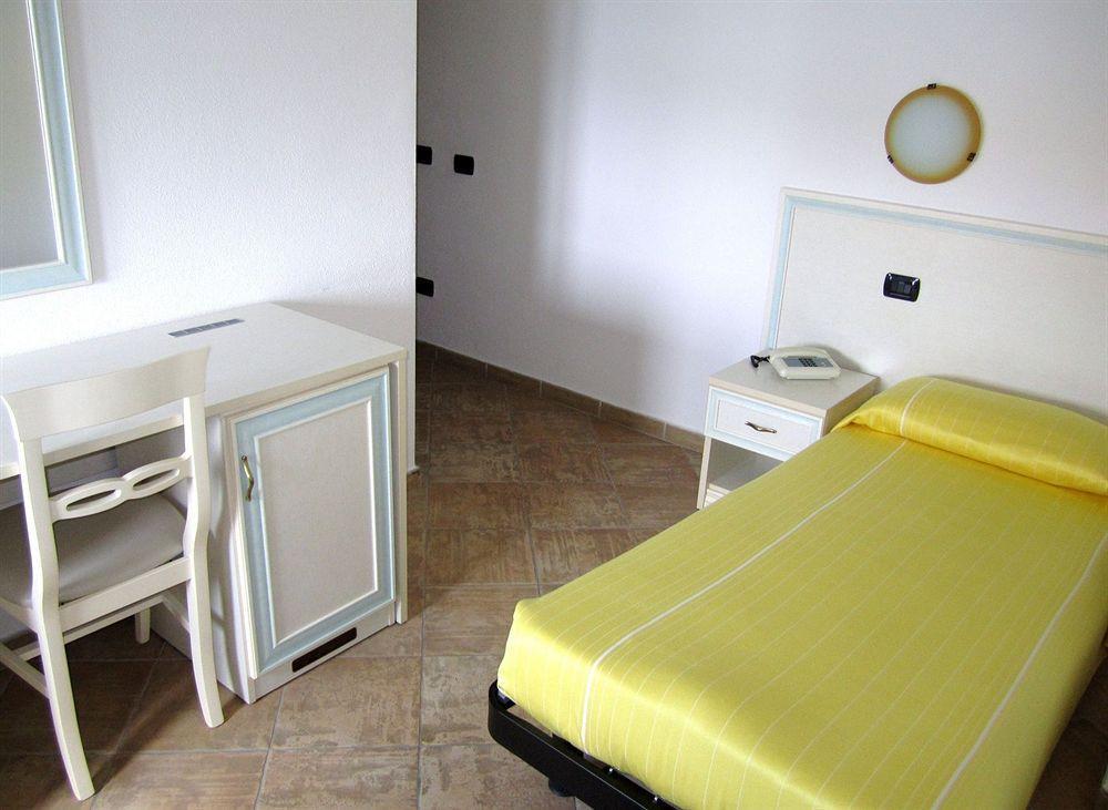 Il Gabbiano Hotel La Maddalena  Ngoại thất bức ảnh